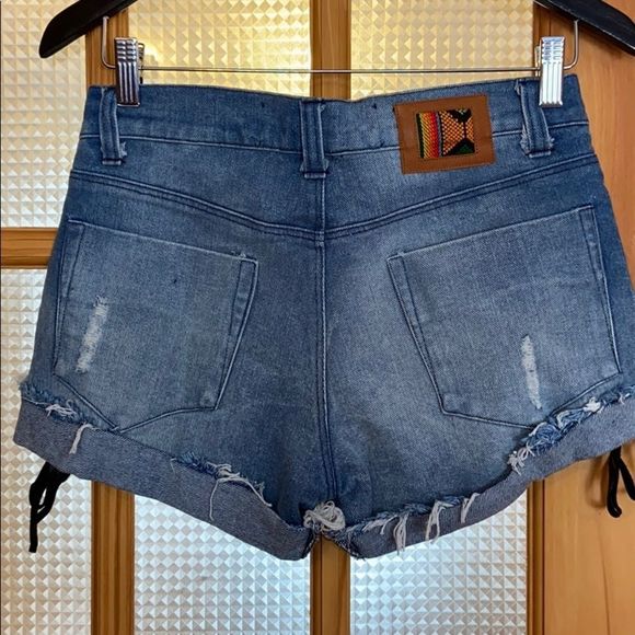 Jens Pirate booty lace up jean shorts - Picture 6 of 9